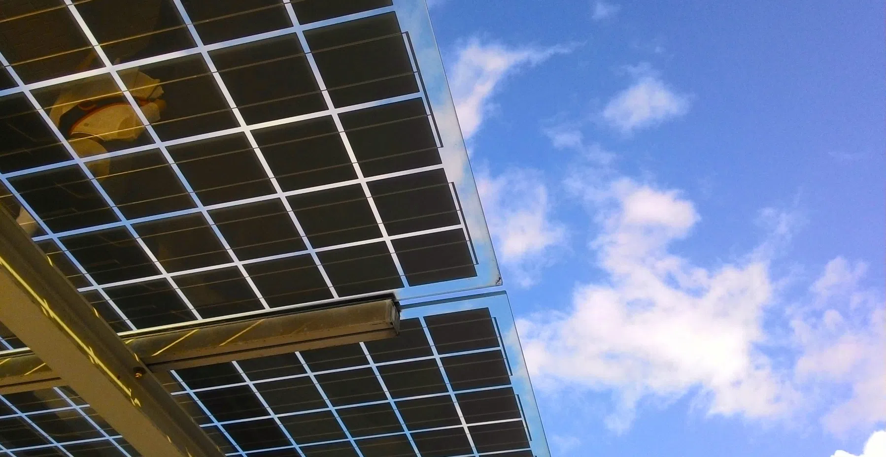 Eneco wil ook geld van eigenaren zonnepanelen met deze nieuwe heffing