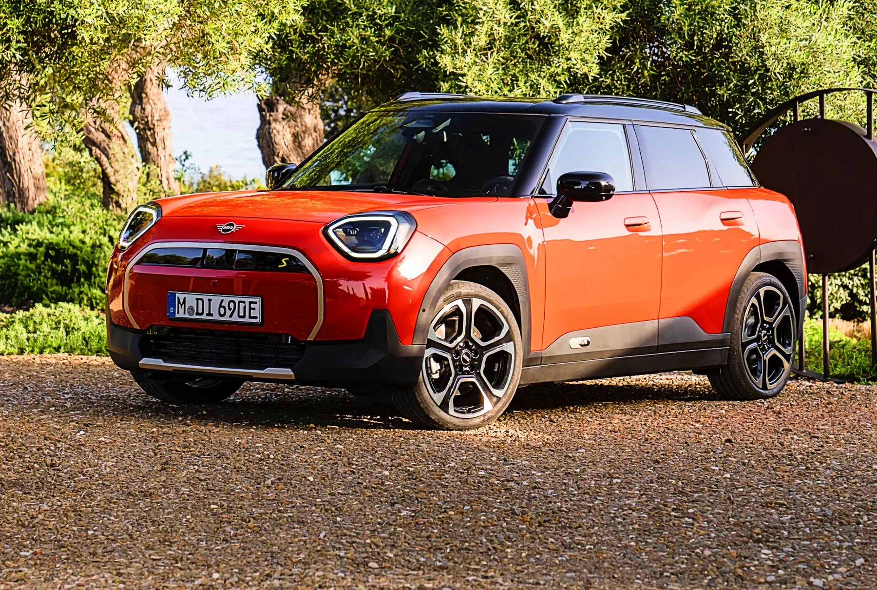 Deze nieuwe elektrische MINI Aceman zit tussen de Cooper en Countryman in