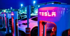 Thumbnail for article: Tesla vreest vertrek Musk als hij miljardenbonus misloopt, smeekt aandeelhouders