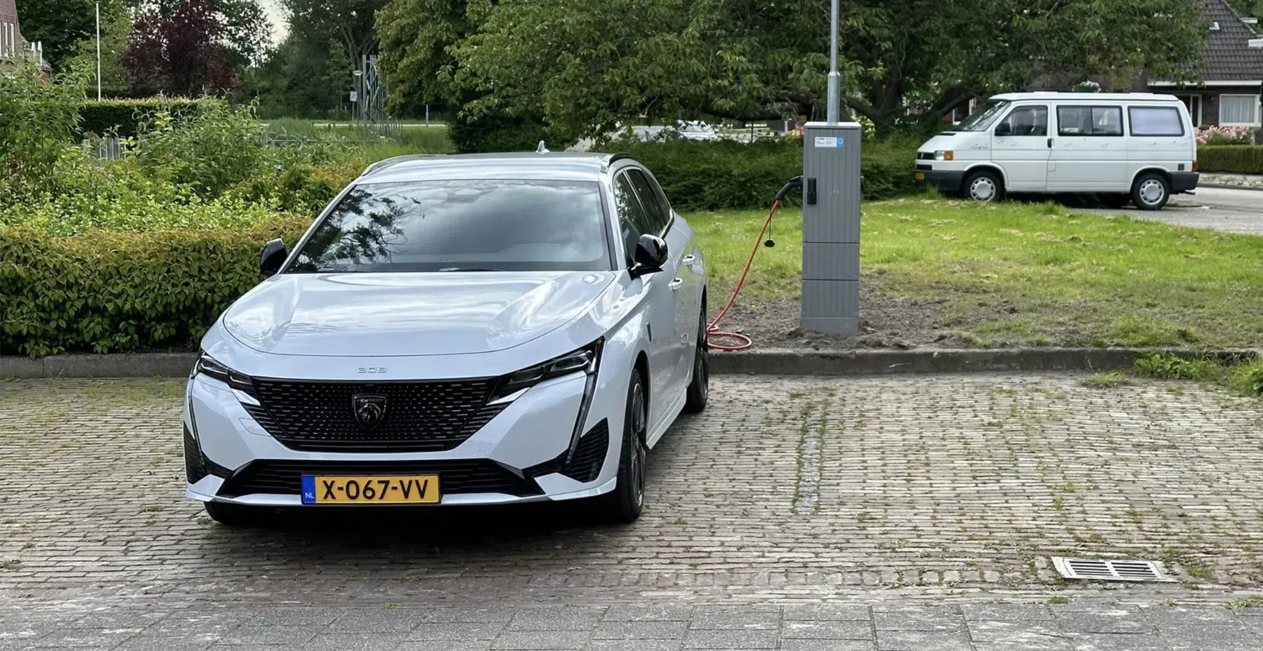 Duurtest Peugeot e-308 SW: Tesla Model Y is een betere deal