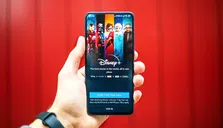 Thumbnail for article: Disney+ gaat vrolijk verder met prijsverhogingen - het lijkt Ziggo of KPN wel