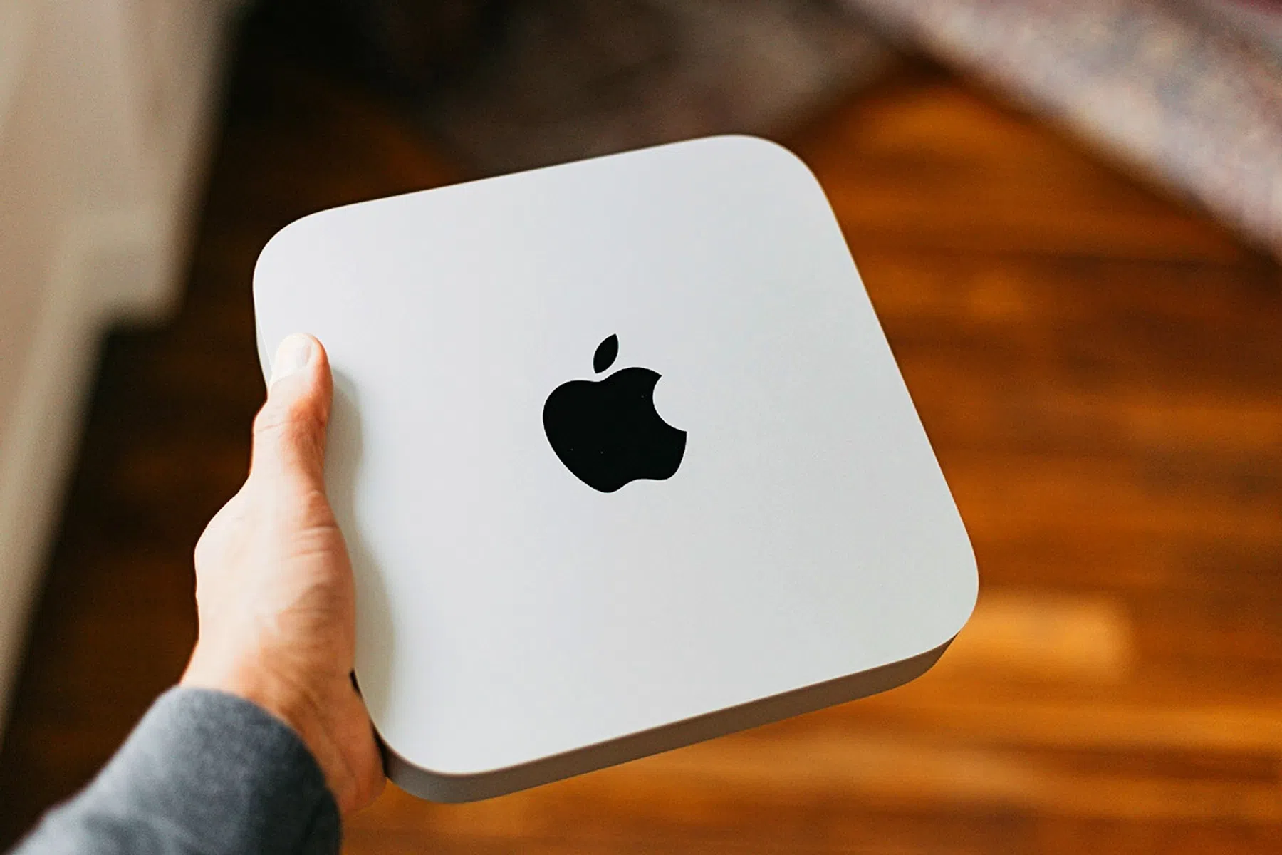 ©Apple