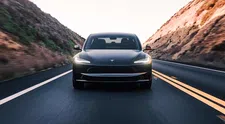 Thumbnail for article: Tesla biedt Model 3 met goedkoper interieur aan - zoveel scheelt dat in de prijs