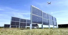 Thumbnail for article: Verticale zonnepanelen: een 'uitkomst' voor het stroomnet en je energierekening?