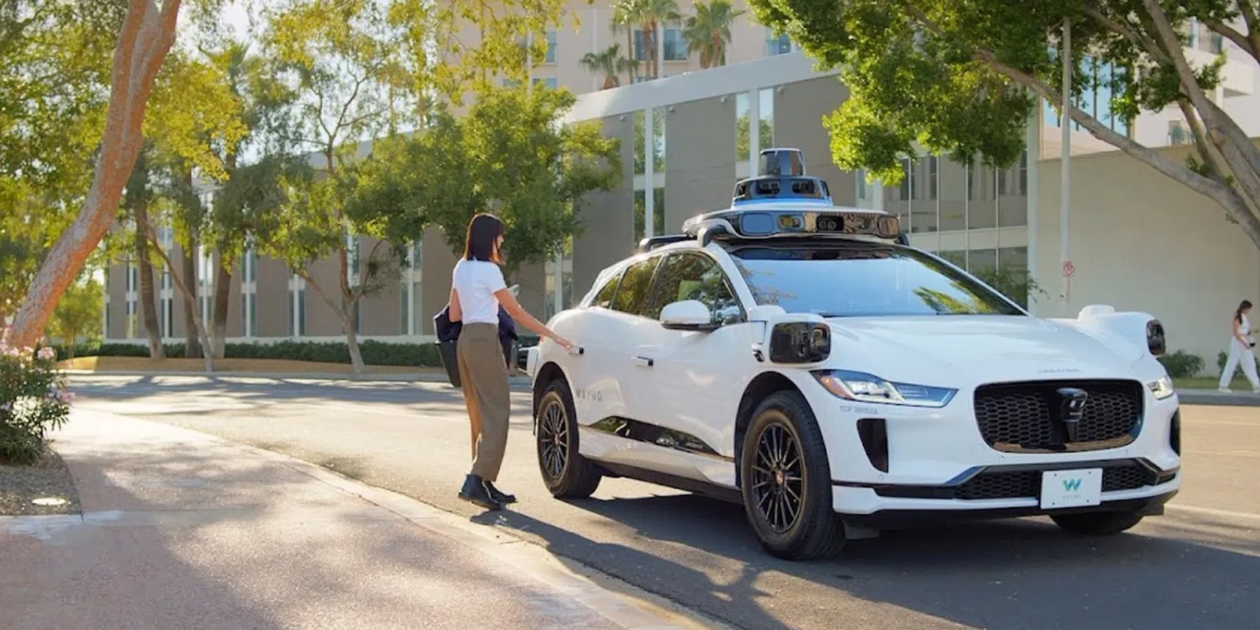 Waymo bereikt mijlpaal van 100.000 betaalde ritten per week