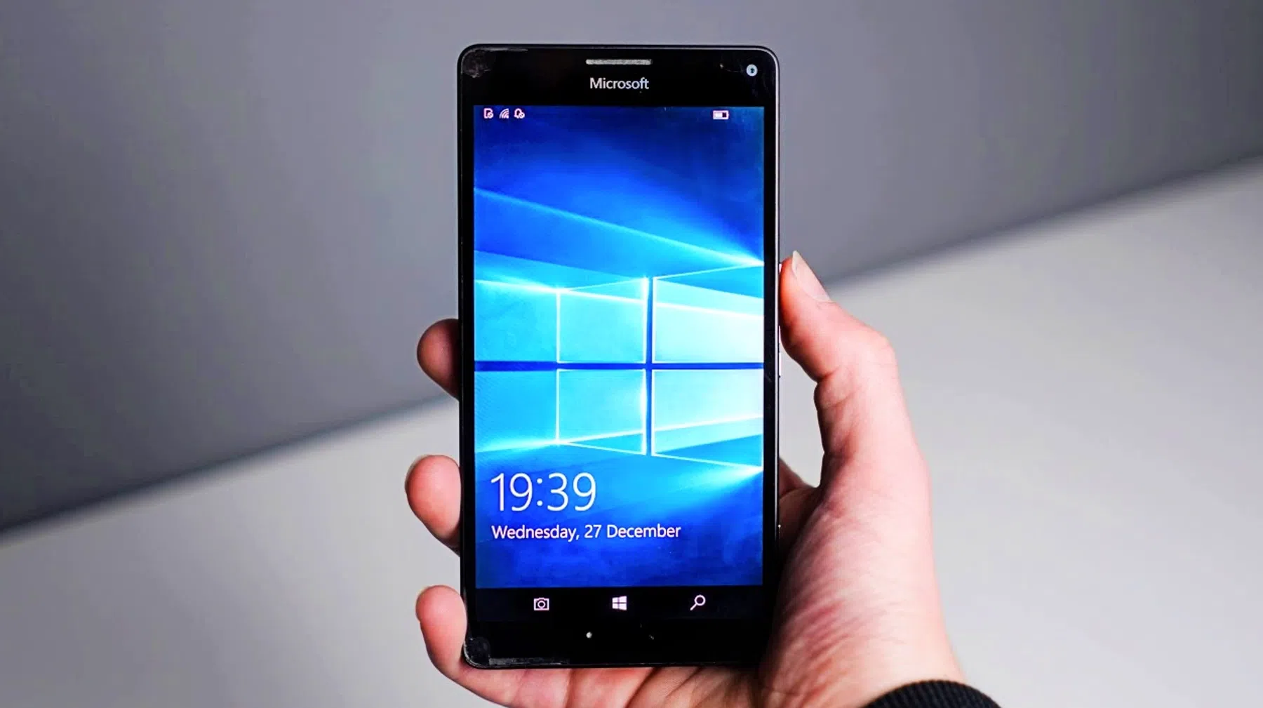 Komt Microsoft toch weer met een smartphone?