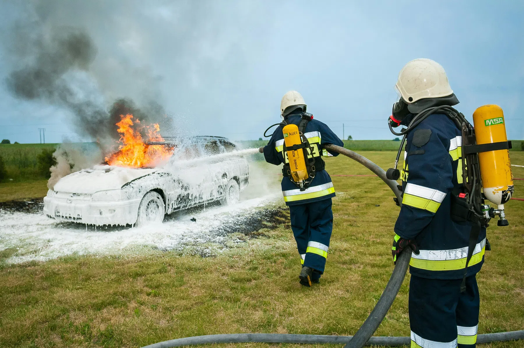 Deze uitvinding voorkomt dat je elektrische auto in brand vliegt