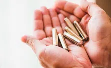Thumbnail for article: Deze batterij werkt op lucht en doet 40 dagen met een lading