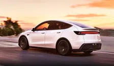 Thumbnail for article: Goedkopere Tesla Model Y is nu te bestellen, maar is het tij nog te keren?