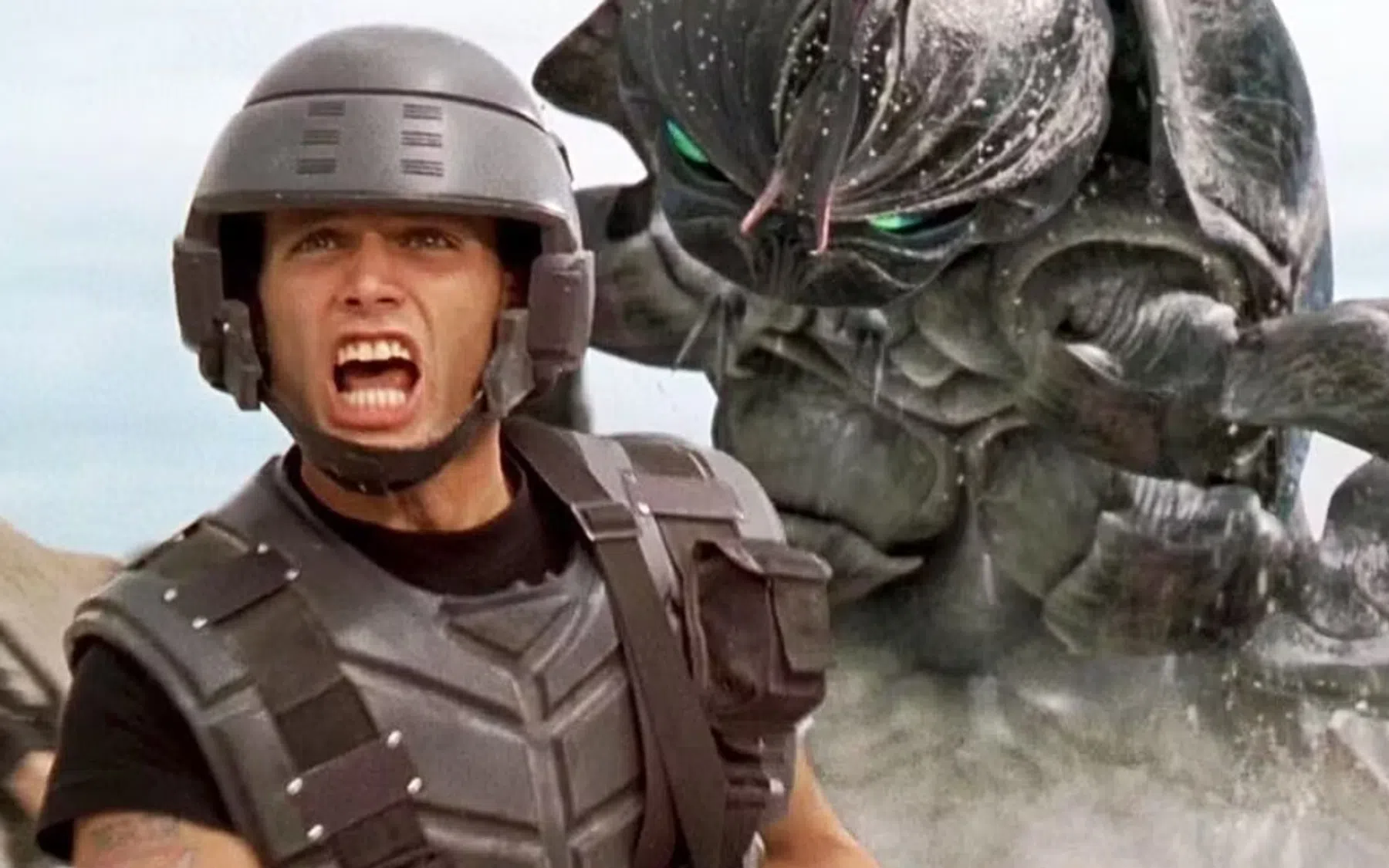 ©Starship Troopers