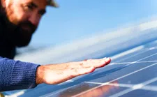 Thumbnail for article: Schadeclaim salderingsregeling zonnepanelen erg in trek: grote stroom aanmeldingen