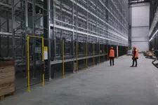 Thumbnail for article: Accufabriek failliet? 300 miljoen aan robots en inboedel te koop