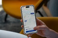 Thumbnail for article: Nederlandse dienst Sneleentaxi gaat met on-demand taxi-app de strijd aan met Uber