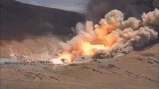 Thumbnail for article: NASA test gloednieuwe raketmotor voor maanraket en die blaast zichzelf op