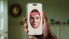 Thumbnail for article: Tinder zegt catfishers en oplichters vaarwel met verplichte gezichtsscan