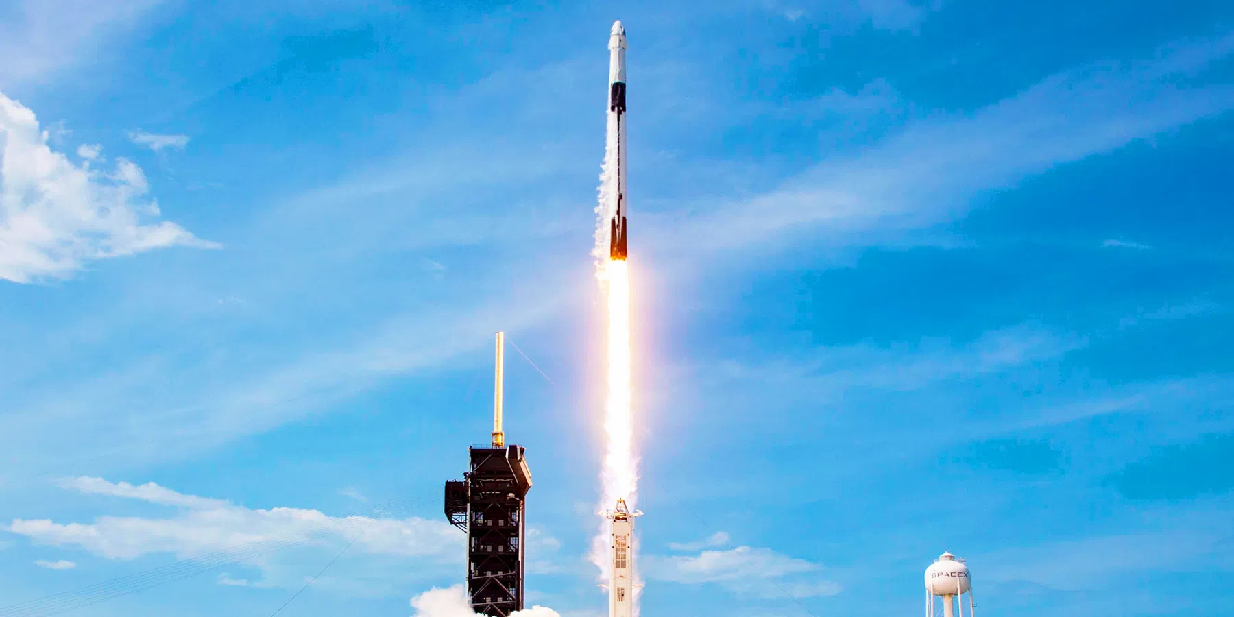 © SpaceX