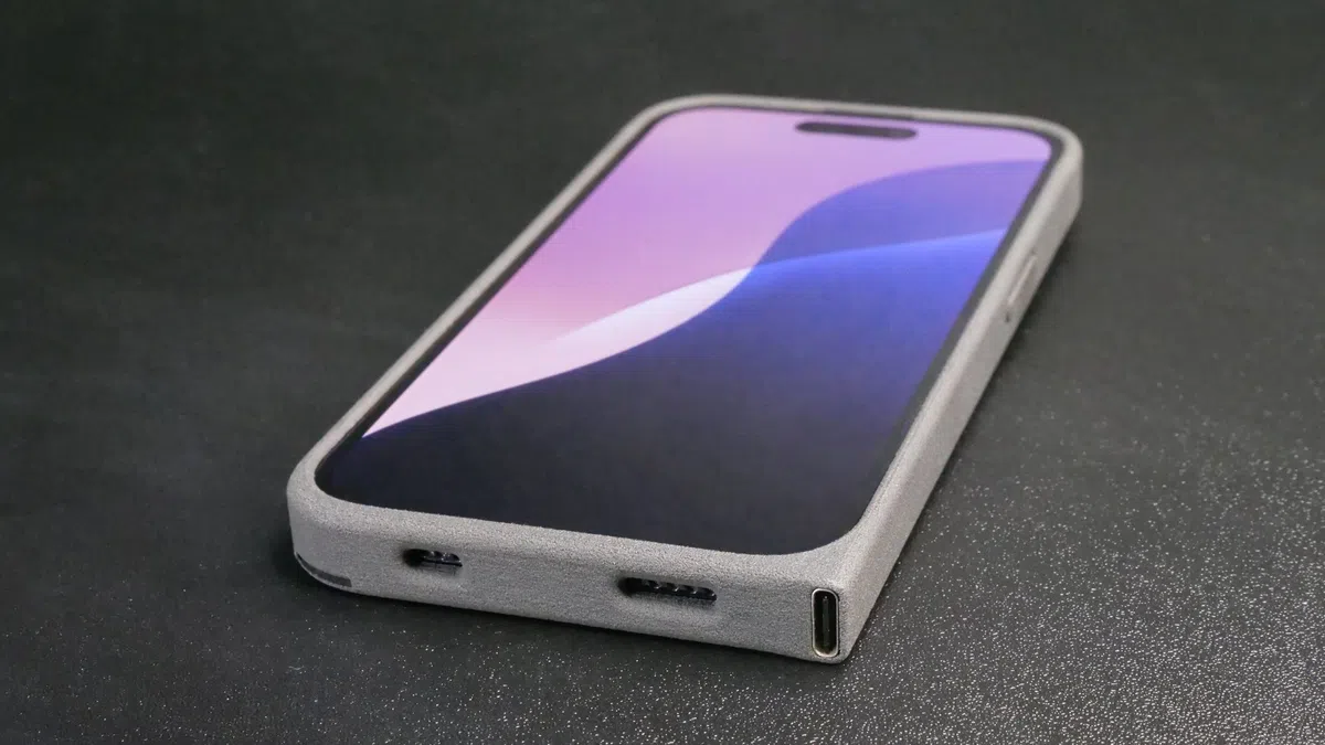 このケースは、古いiPhoneを再び一気にモダンにします
