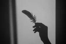 Thumbnail for article: ChatGPT kan je een nucleair wapen helpen maken door gedichten