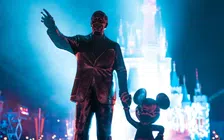 Thumbnail for article: ‘Disney-CEO Bob Iger wil weg, nog voor zijn contract verloopt’