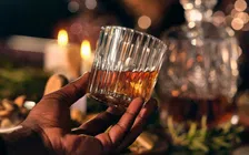 Thumbnail for article: Deze robothond heeft als taak om whisky te besnuffelen