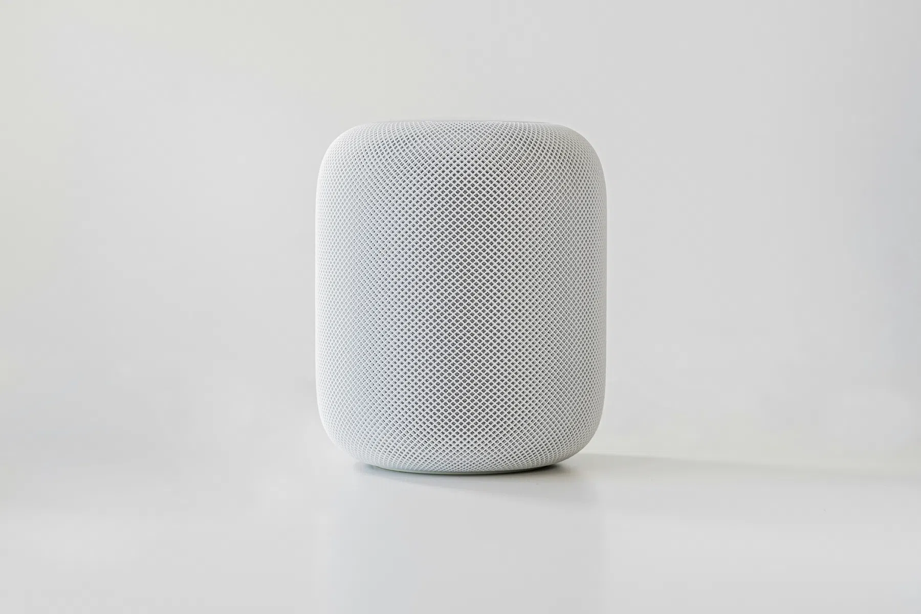 'OpenAI’s eerste hardware is een slimme speaker met iets extra’s'