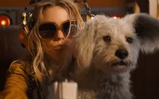 Thumbnail for article: De nieuwe Supergirl-trailer draait meer om de hond dan het meisje