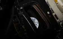 Thumbnail for article: De Artemis II-crew deelt adembenemende plaatjes van de aarde