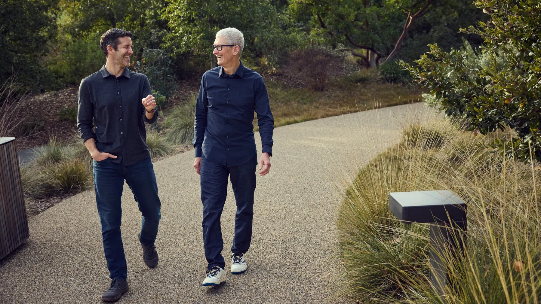 ©Apple
