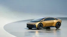 Thumbnail for article: In deze nieuwe Kia voelt rijden ineens als chillen