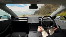 Thumbnail for article: Neveneffect van zelfrijdende auto’s is volgens onderzoek ramp voor het verkeer