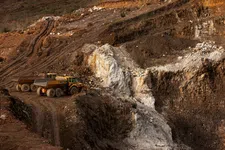Thumbnail for article: Lithium uit rotsen halen kan opeens veel schoner en goedkoper met nieuwe methode