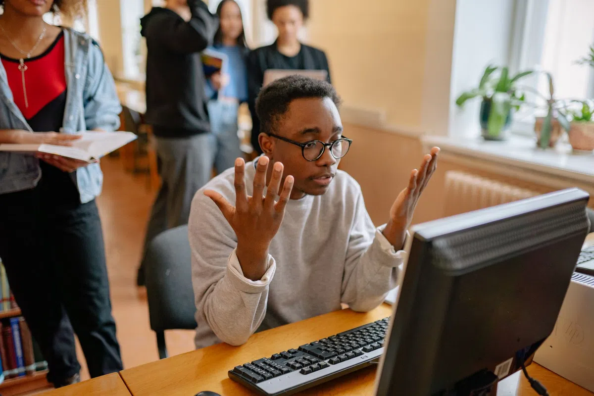 Image for the article: De overstap naar gov.nl: wat zijn de gevaren voor de Rijksoverheid?