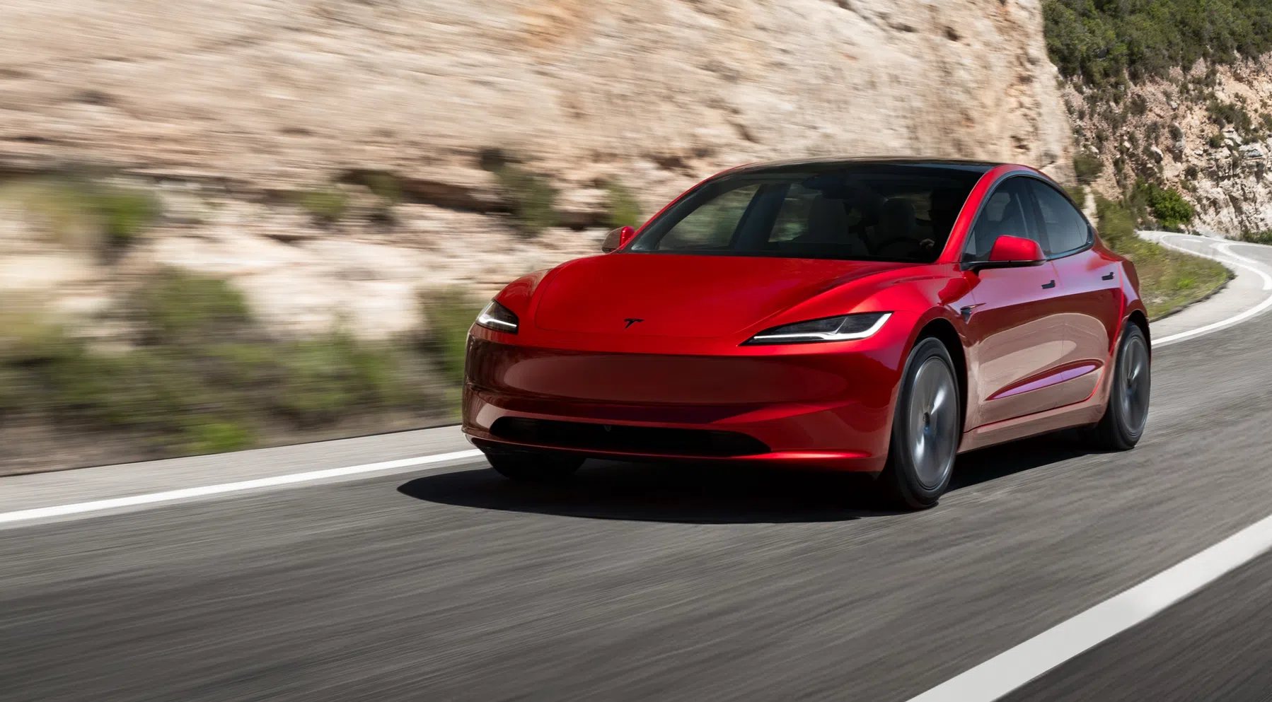 ©Tesla