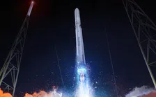 Thumbnail for article: NASA gaat met voormalig Google-ceo in zee om Mars beter te leren kennen