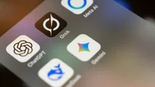 Thumbnail for article: Onderzoek onthult stille invloed van AI op je socialmediaposts