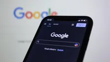 Thumbnail for article: De jacht op AI-bots dreigt publieke data achter slot en grendel te zetten