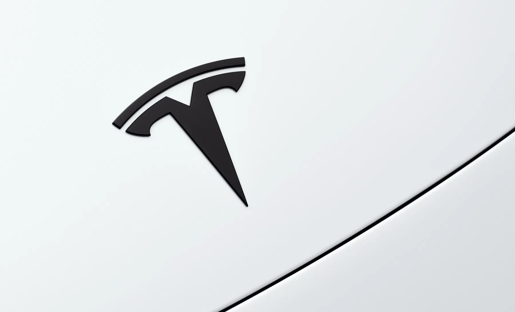 ©Tesla