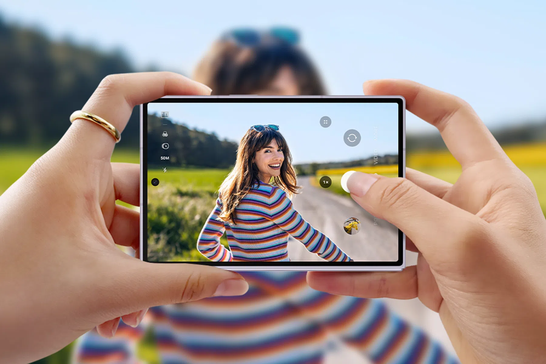 ©Samsung