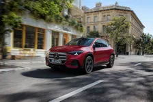 Thumbnail for article: Vergeet de EQA: de nieuwe Mercedes GLA rijdt 657 km elektrisch