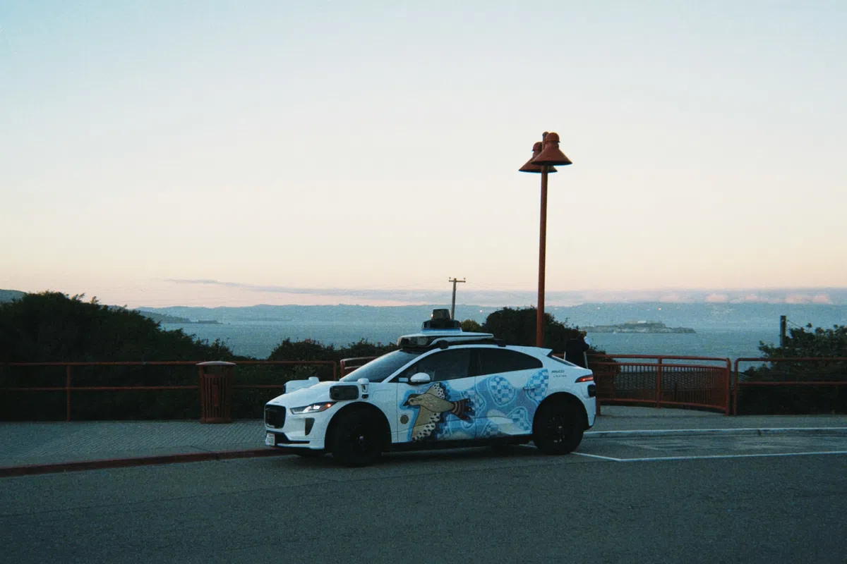 Waymo's nachtelijk laden in Santa Monica verboden
