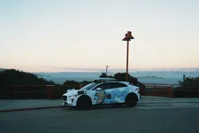 Thumbnail for article: Waarom Waymo’s in Santa Monica niet meer ‘s nachts mogen laden