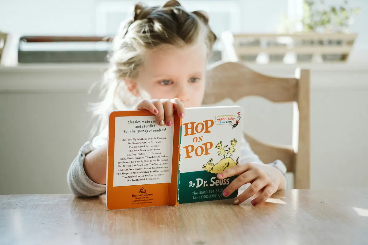 AI en kinderverhalen: gebrek aan vrouwelijke personages