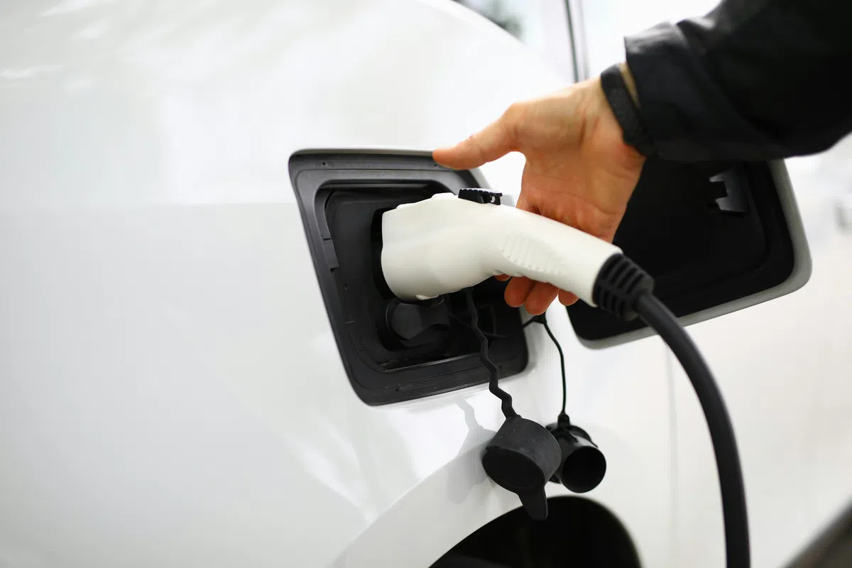 Tennet raadt af: laad je auto niet tijdens de eclips