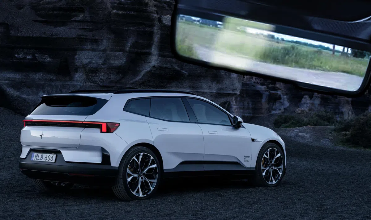 Polestar 4 SUV introduceert vernieuwde achterzijde