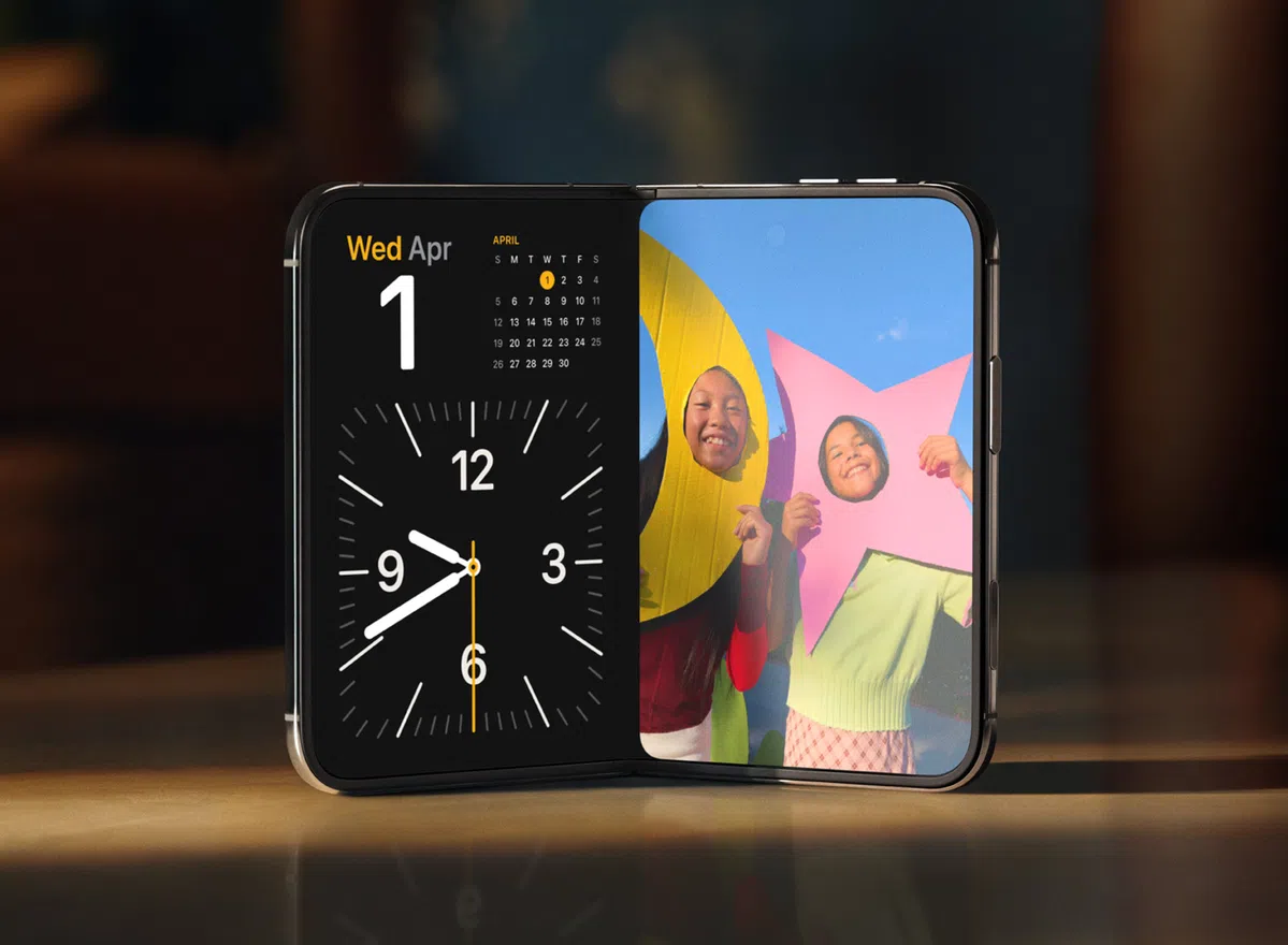 Samsung mocks Apple with foldable iPhone