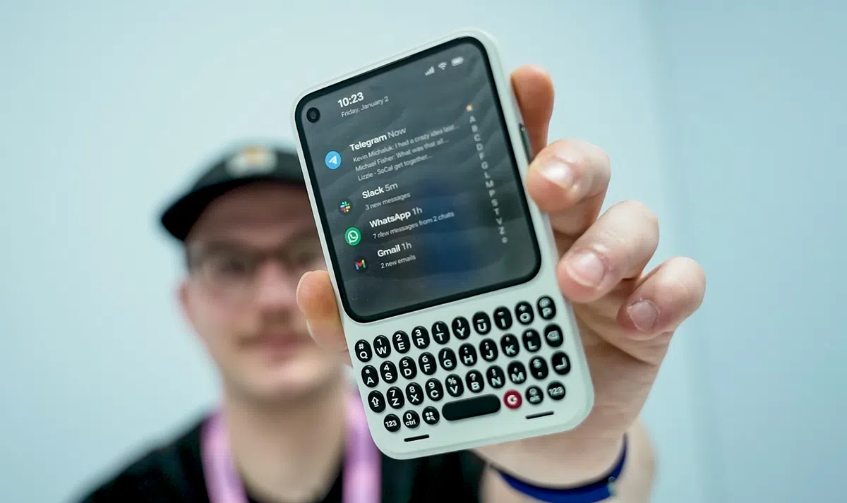 Clicks brengt vernieuwde Communicator met betere specs