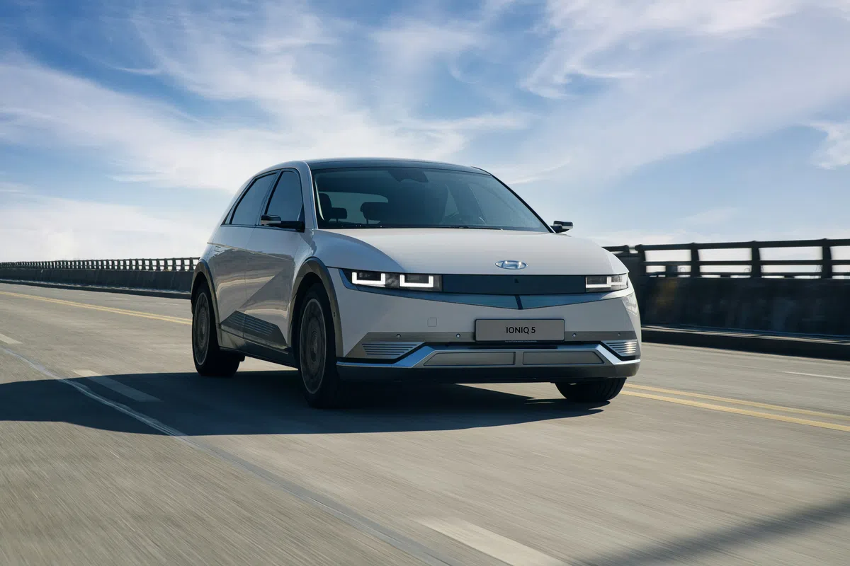 German politicians advocate for the abolition of fake engine sounds