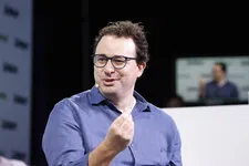 Thumbnail for article: Anthropic wilde AI-ontwikkeling remmen maar overweegt nu toch uitrol van nieuw model 