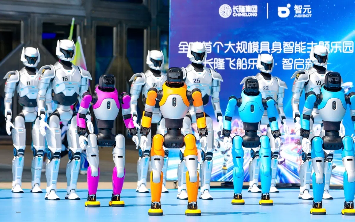 Chimelong Spaceship Park: 300 robots in dienst