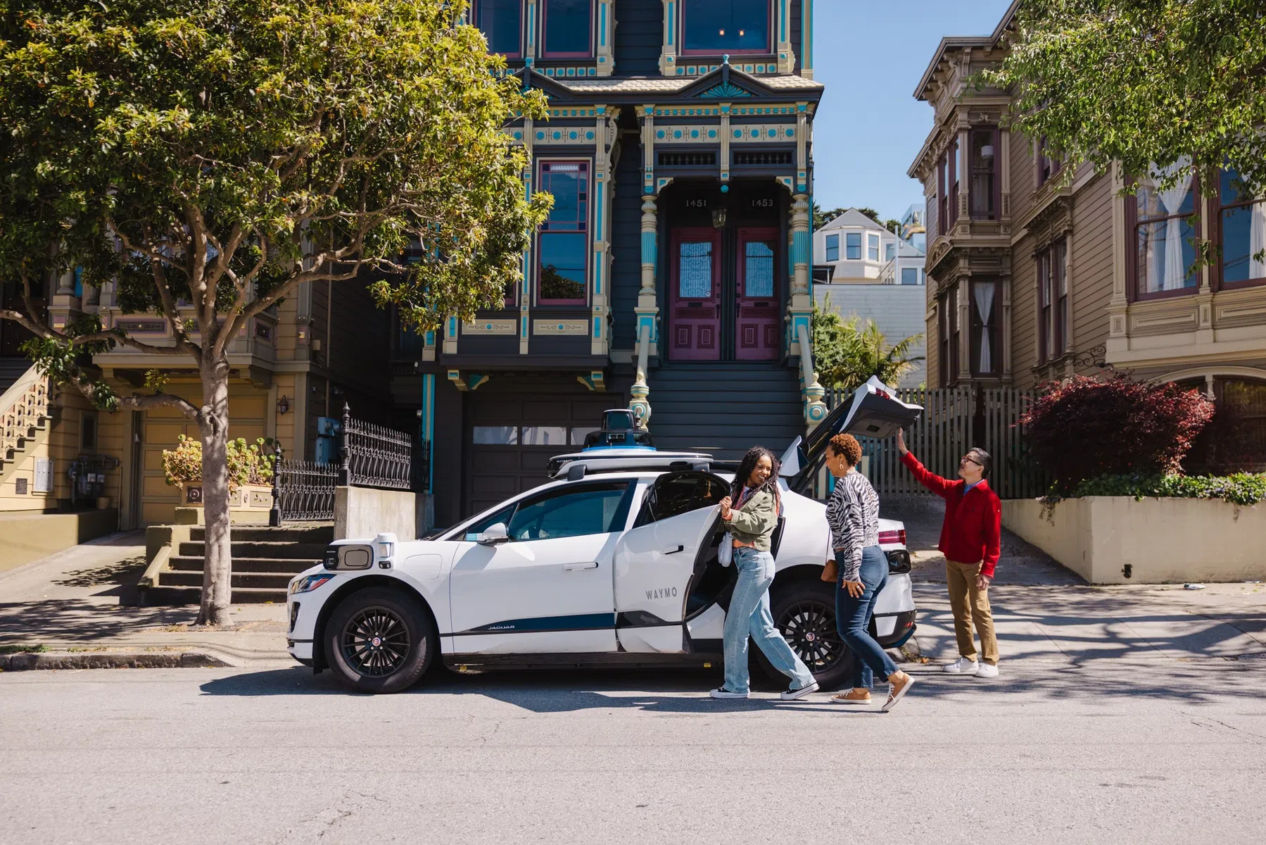 © Waymo